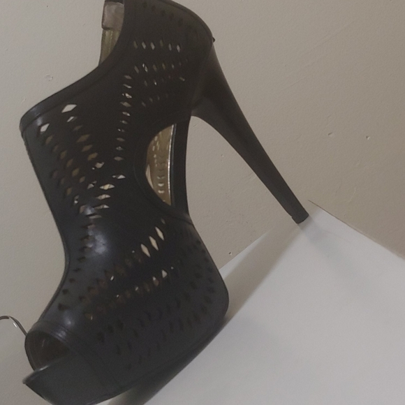 Fashion Heels| size 8 |5inch | open toe pump - Picture 2 of 4